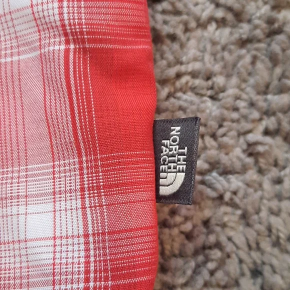The North Face Recycled Polyester Button Up - Picture 2 of 5